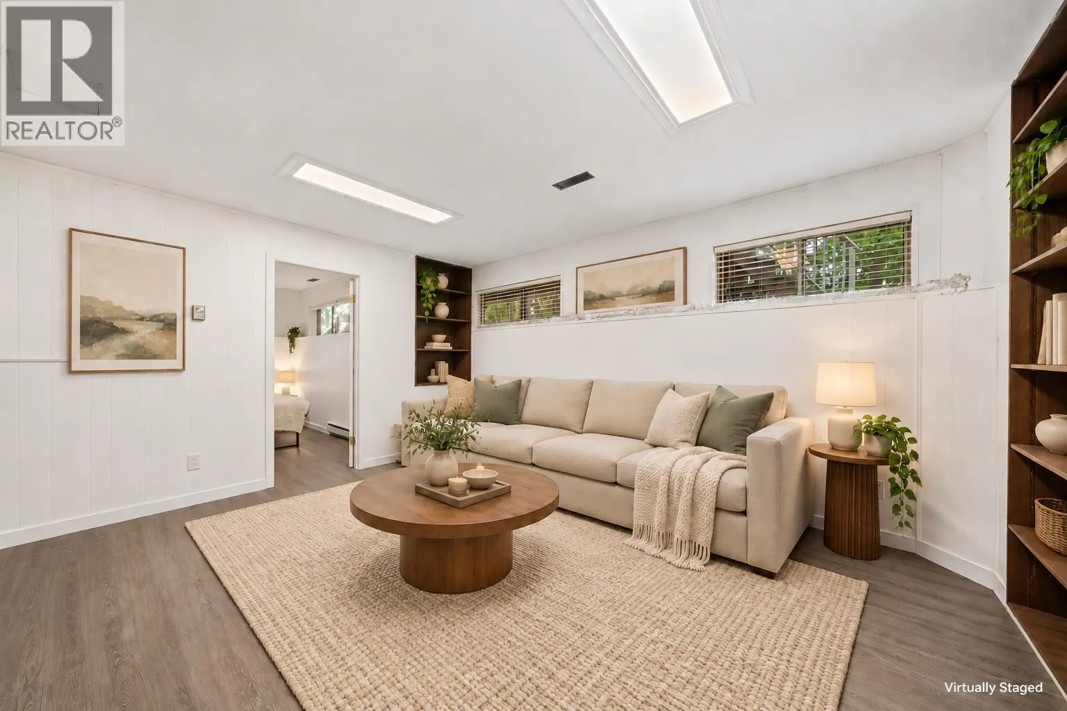 175 1140 CASTLE CRESCENT