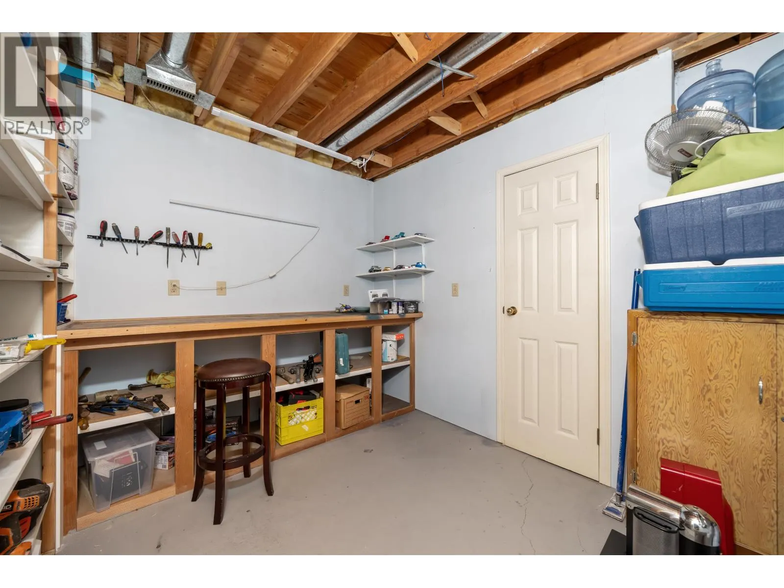 175 1140 CASTLE CRESCENT