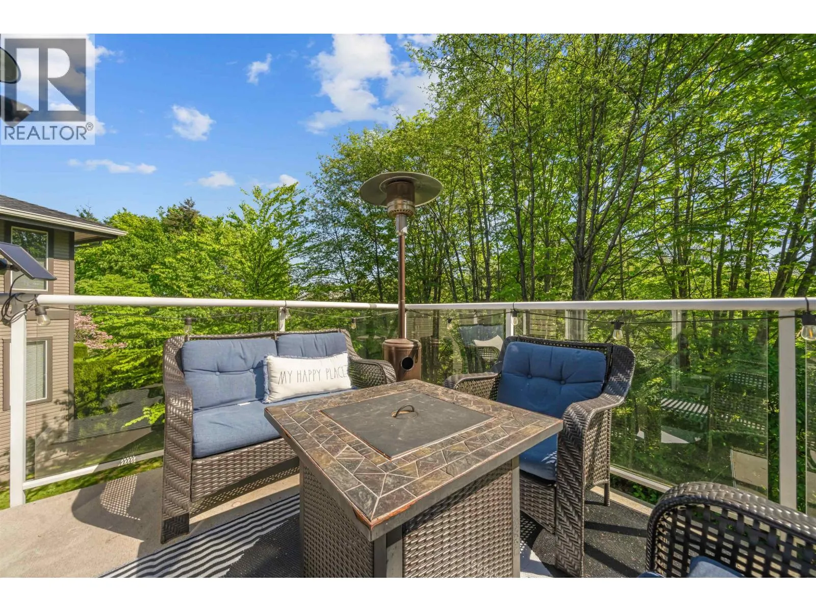175 1140 CASTLE CRESCENT