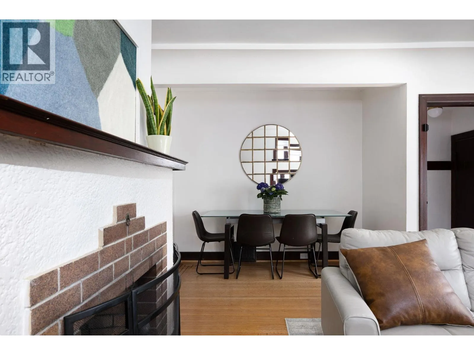 524 SECOND STREET