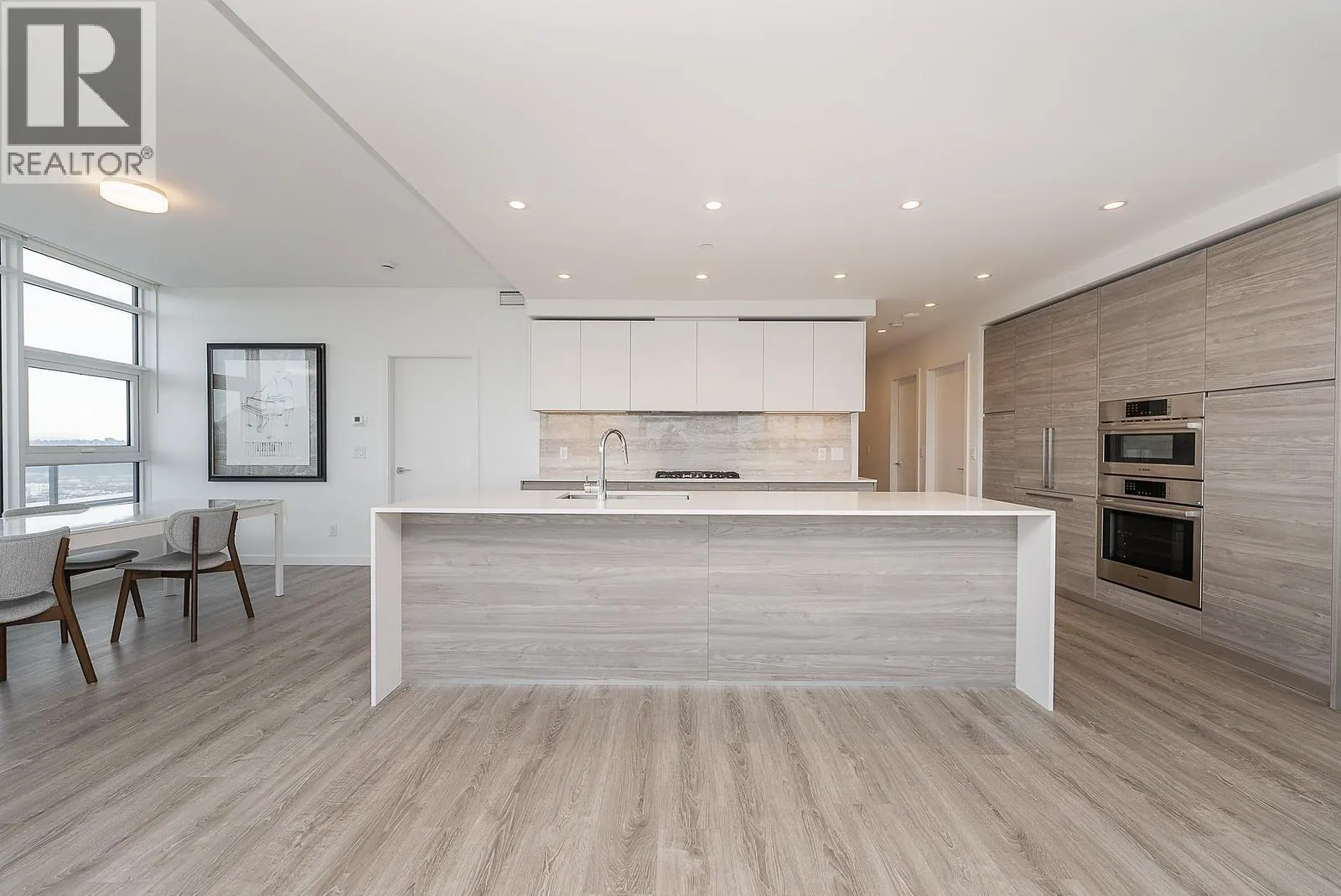 3602 660 QUAYSIDE DRIVE