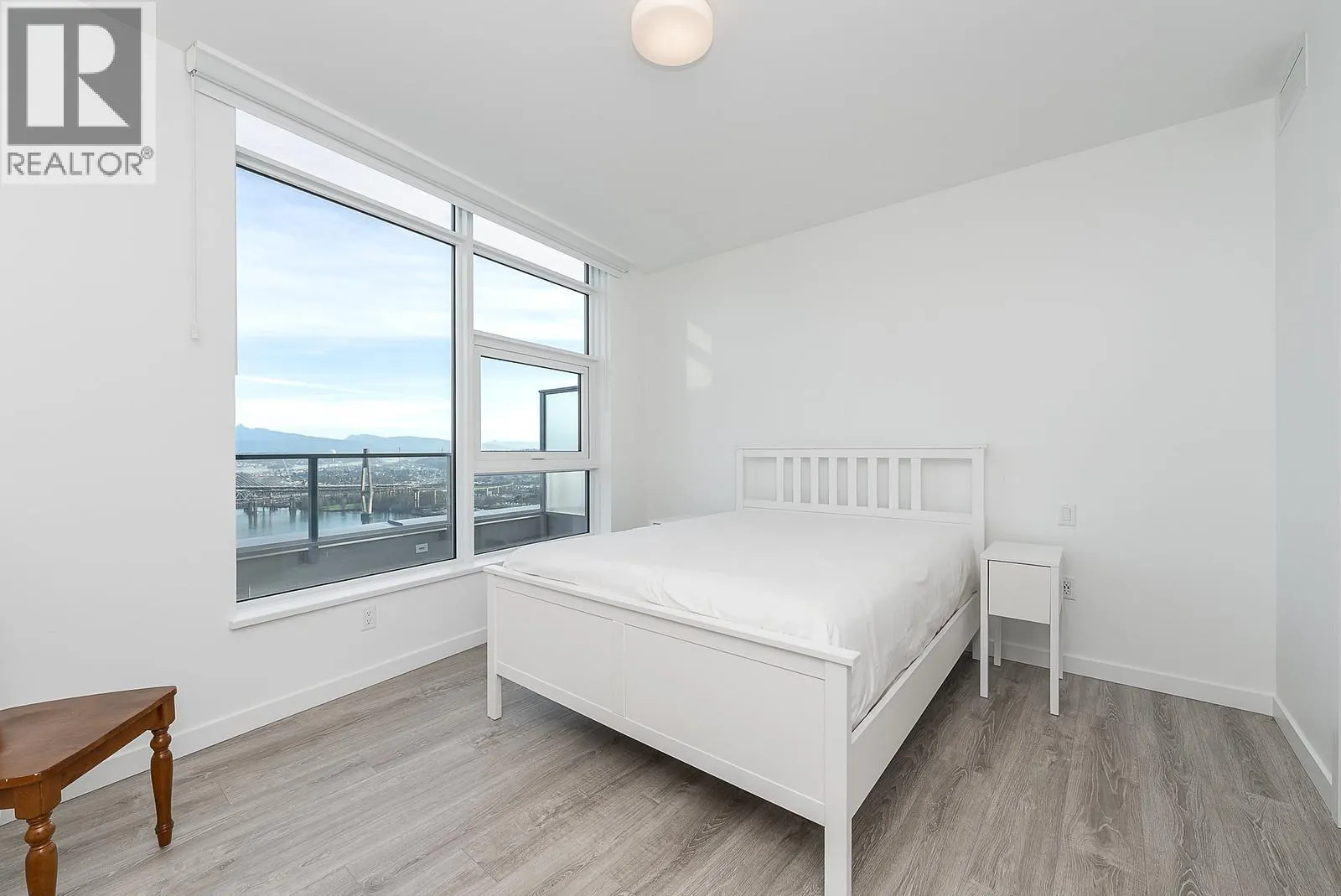 3602 660 QUAYSIDE DRIVE