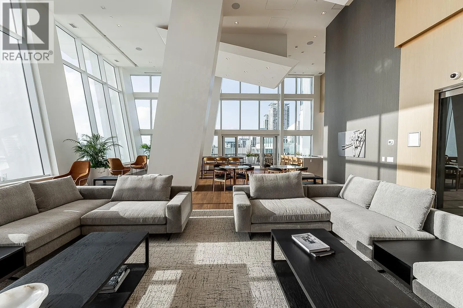 3602 660 QUAYSIDE DRIVE