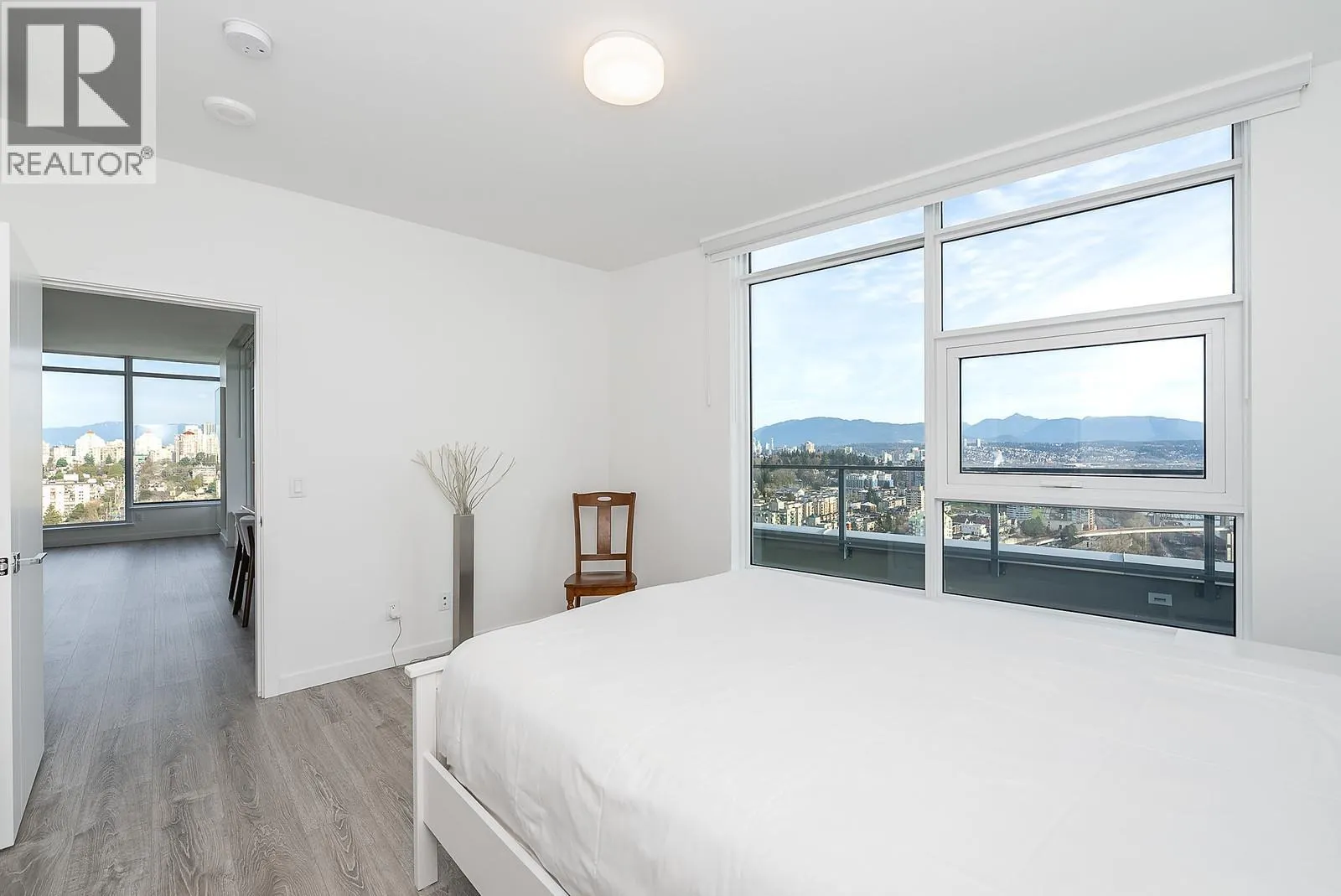 3602 660 QUAYSIDE DRIVE