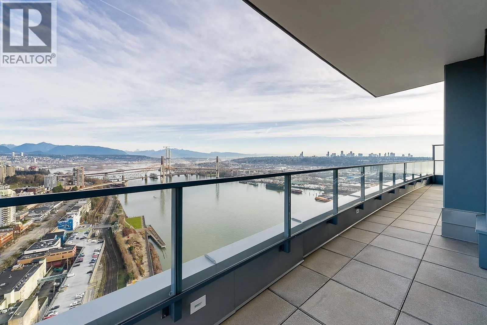 3602 660 QUAYSIDE DRIVE
