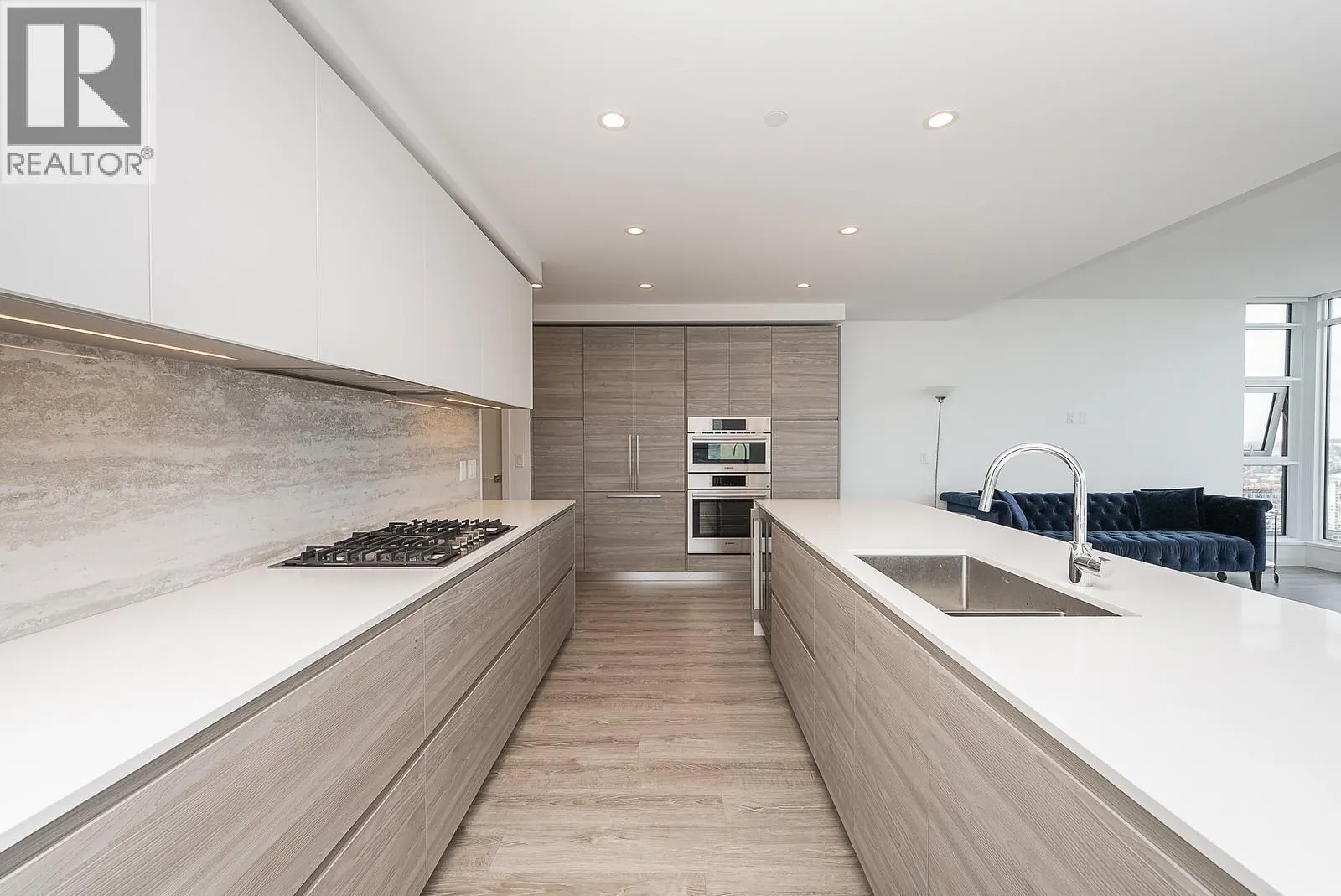 3602 660 QUAYSIDE DRIVE