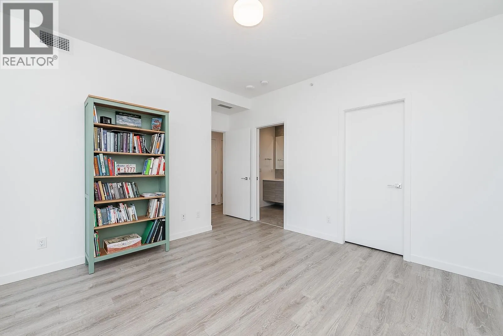 3602 660 QUAYSIDE DRIVE