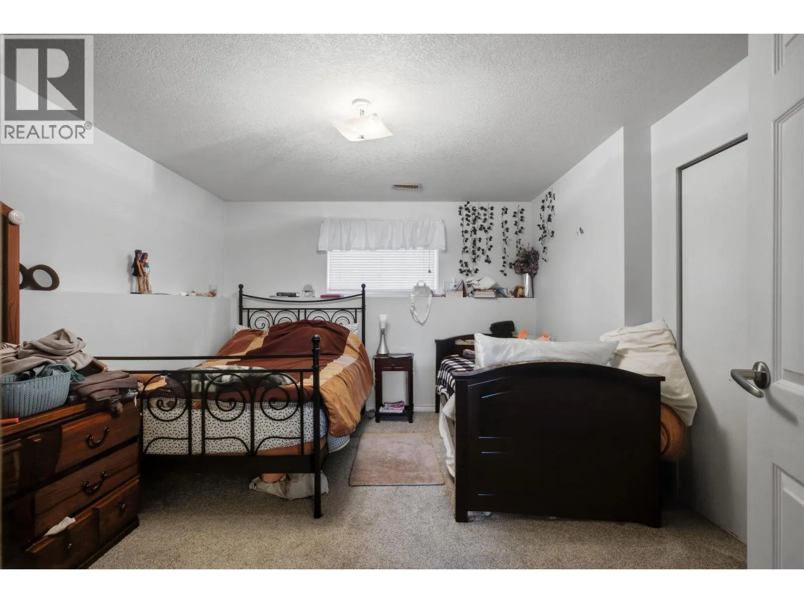 523 TAMARACK ROAD