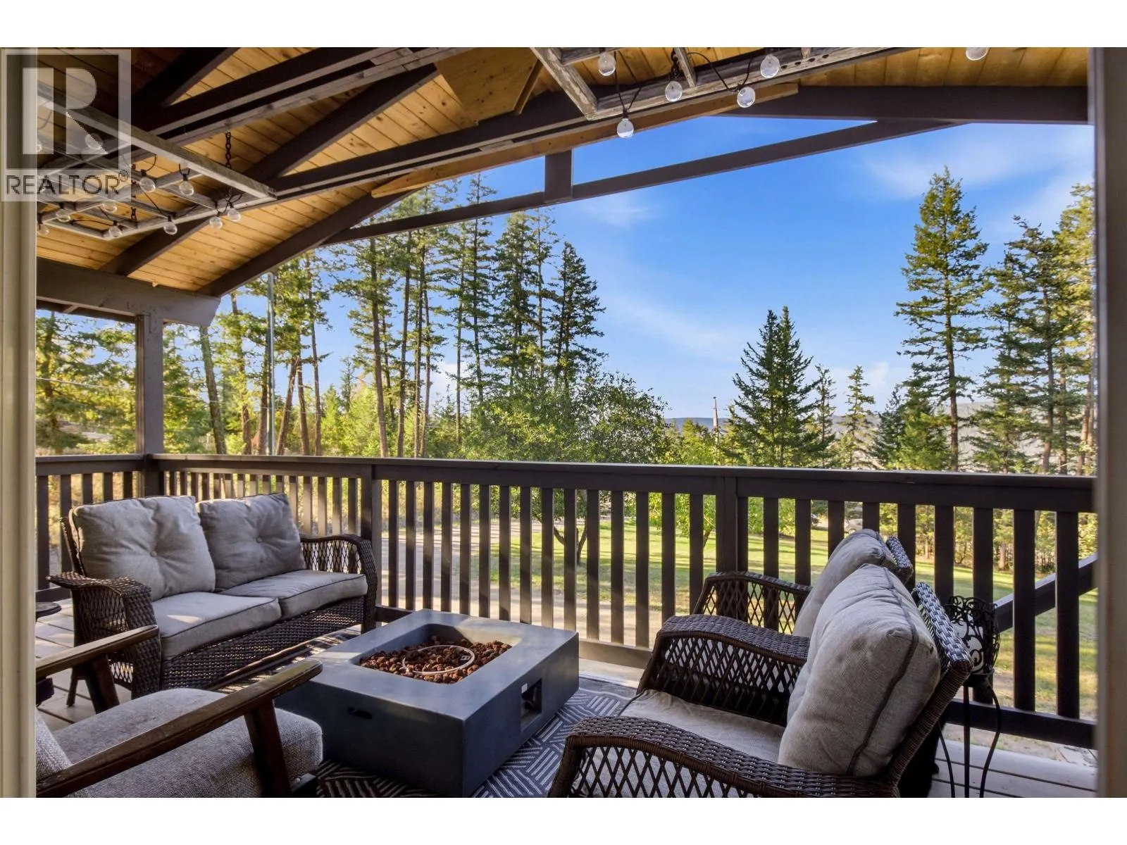 523 TAMARACK ROAD