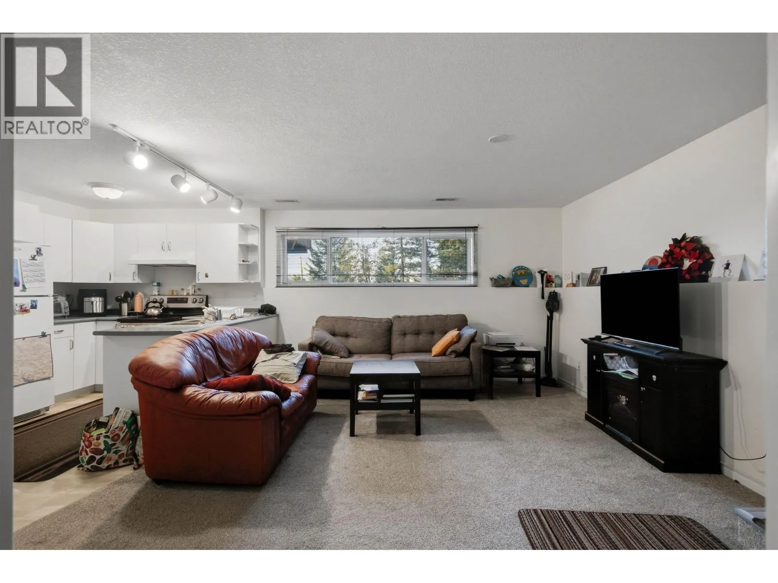 523 TAMARACK ROAD