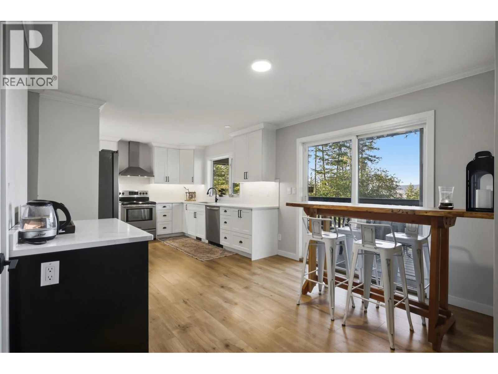 523 TAMARACK ROAD