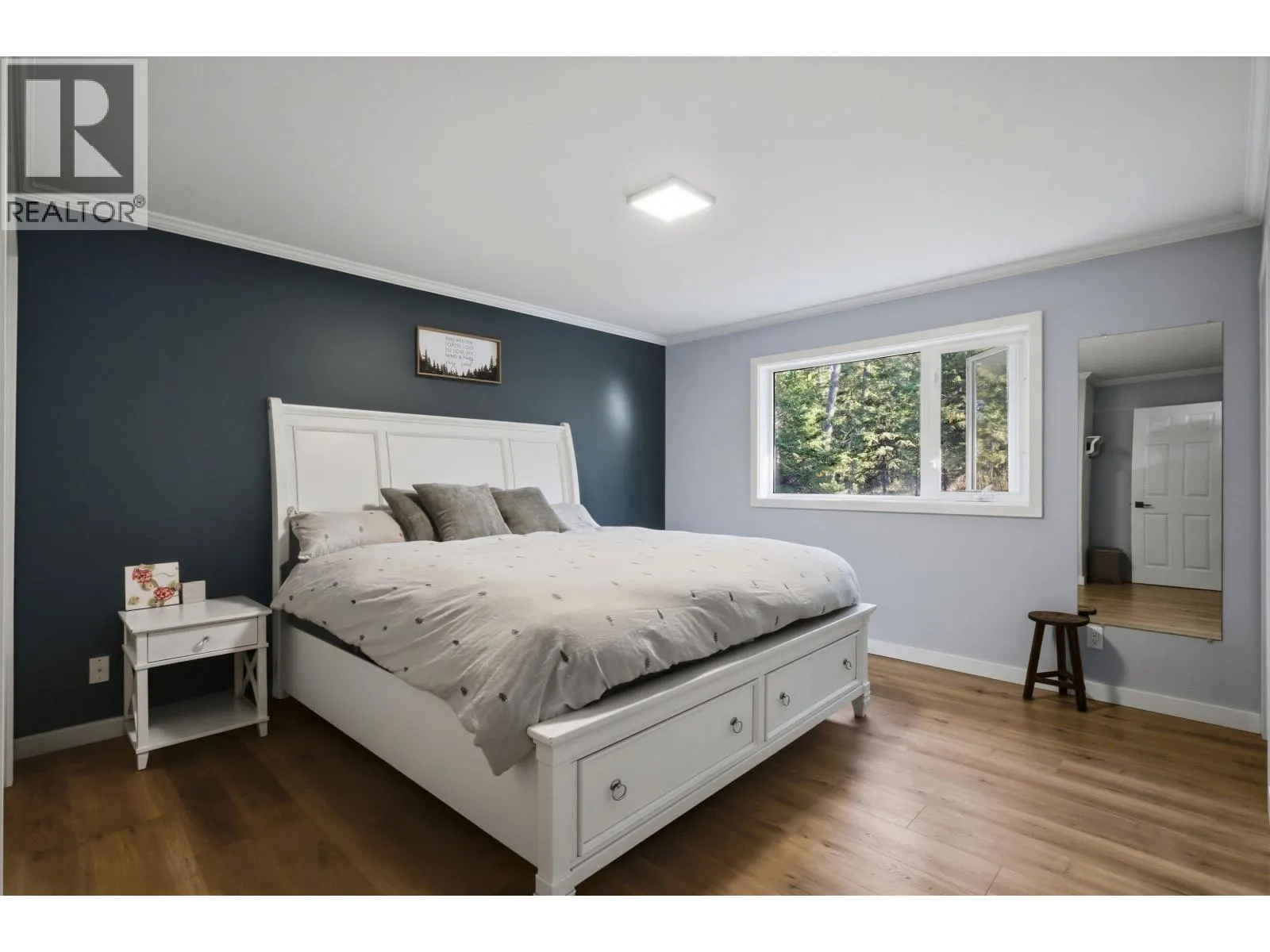 523 TAMARACK ROAD