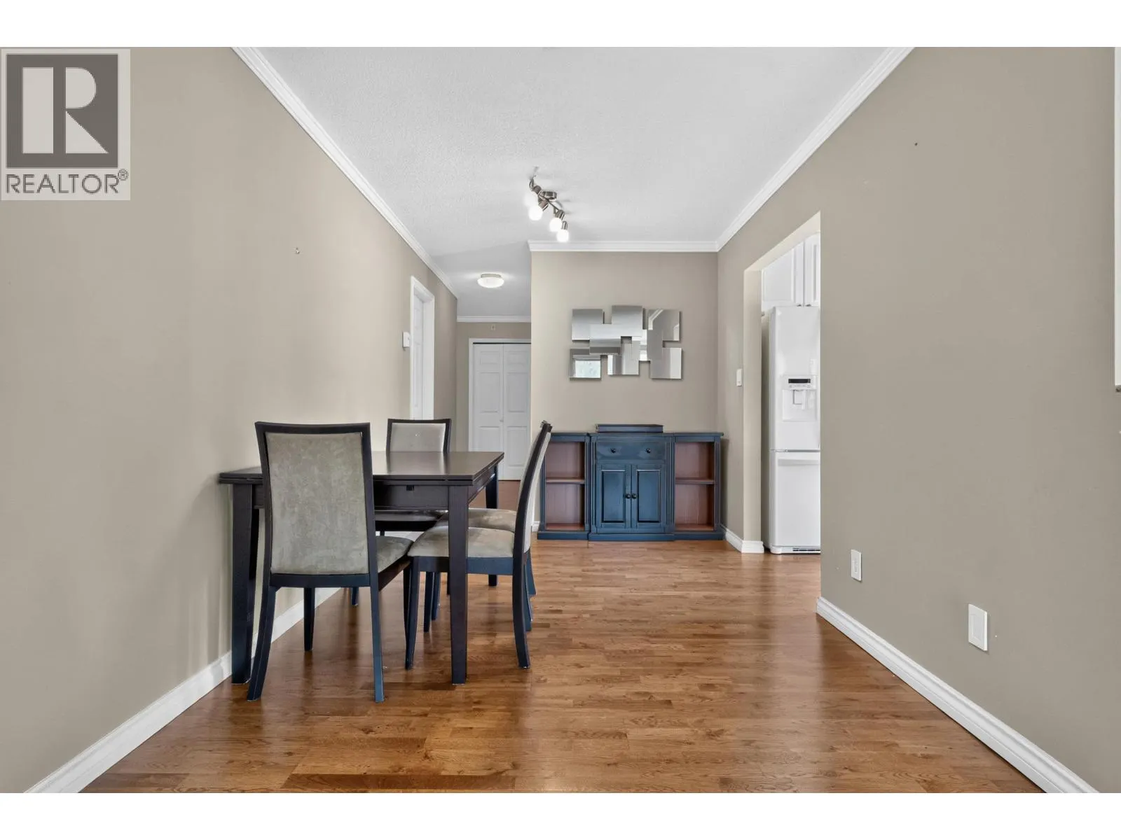 404 1400 VIEW CRESCENT