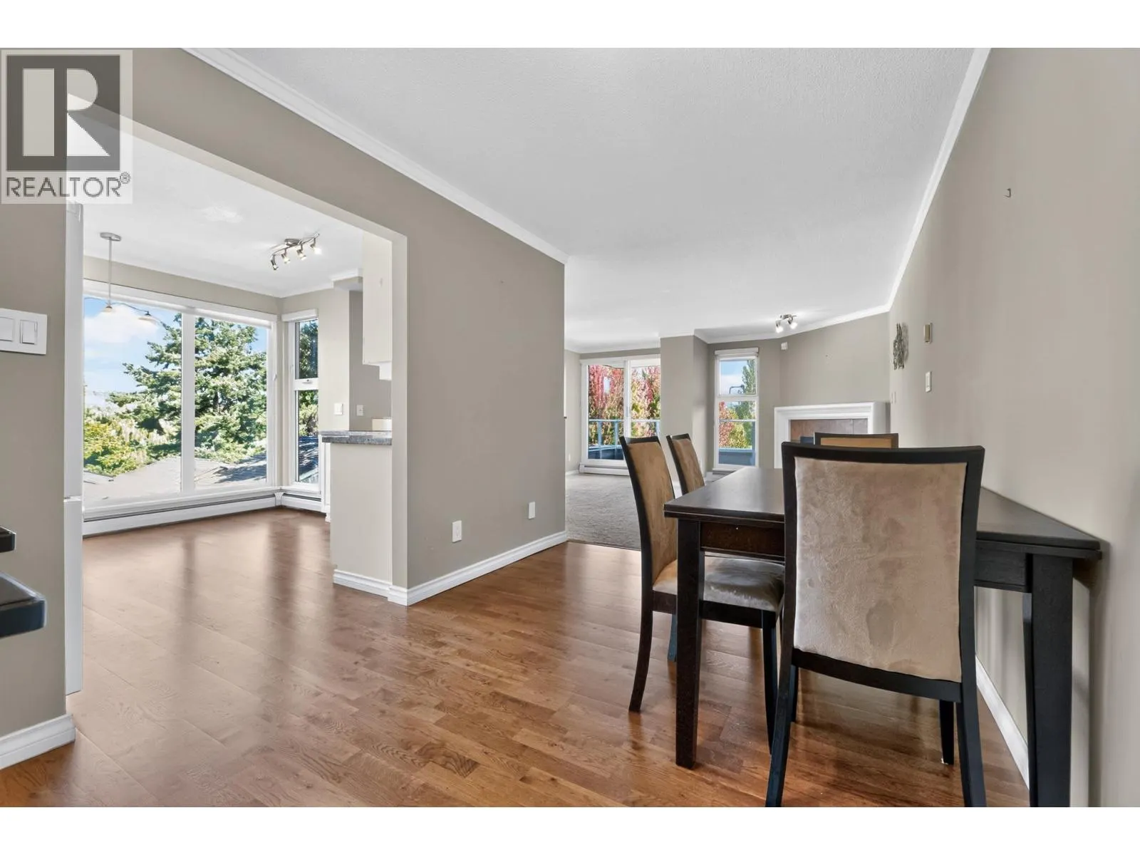 404 1400 VIEW CRESCENT