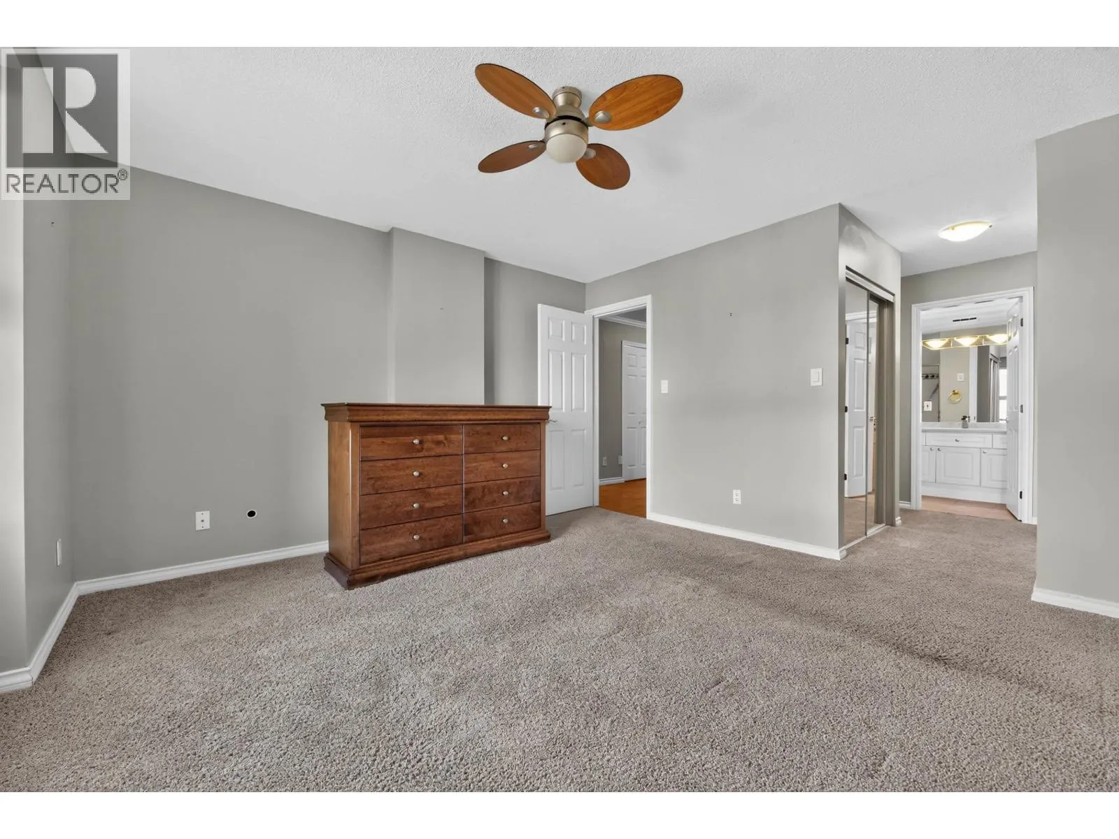 404 1400 VIEW CRESCENT