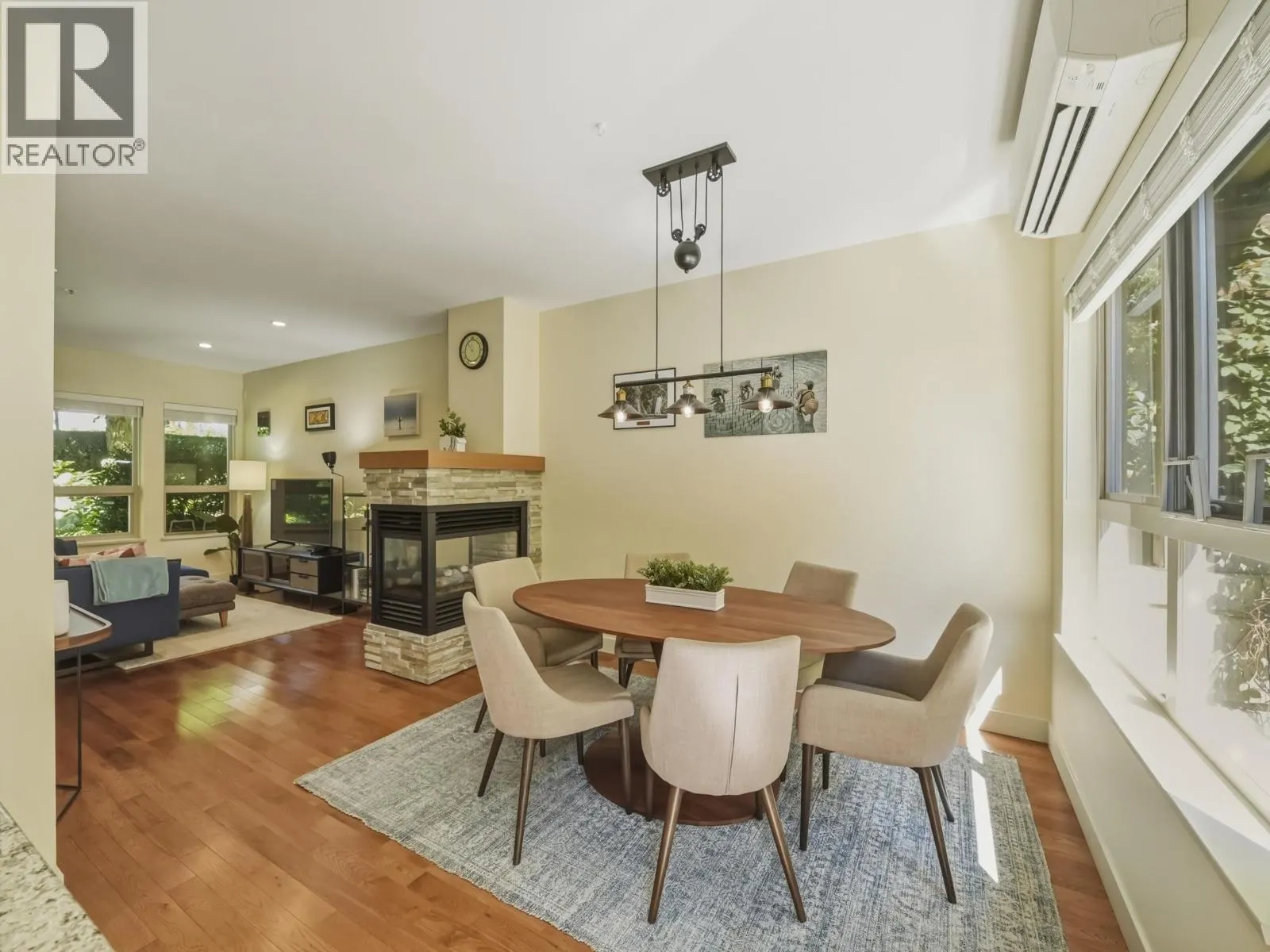 2990 CHESTERFIELD AVENUE