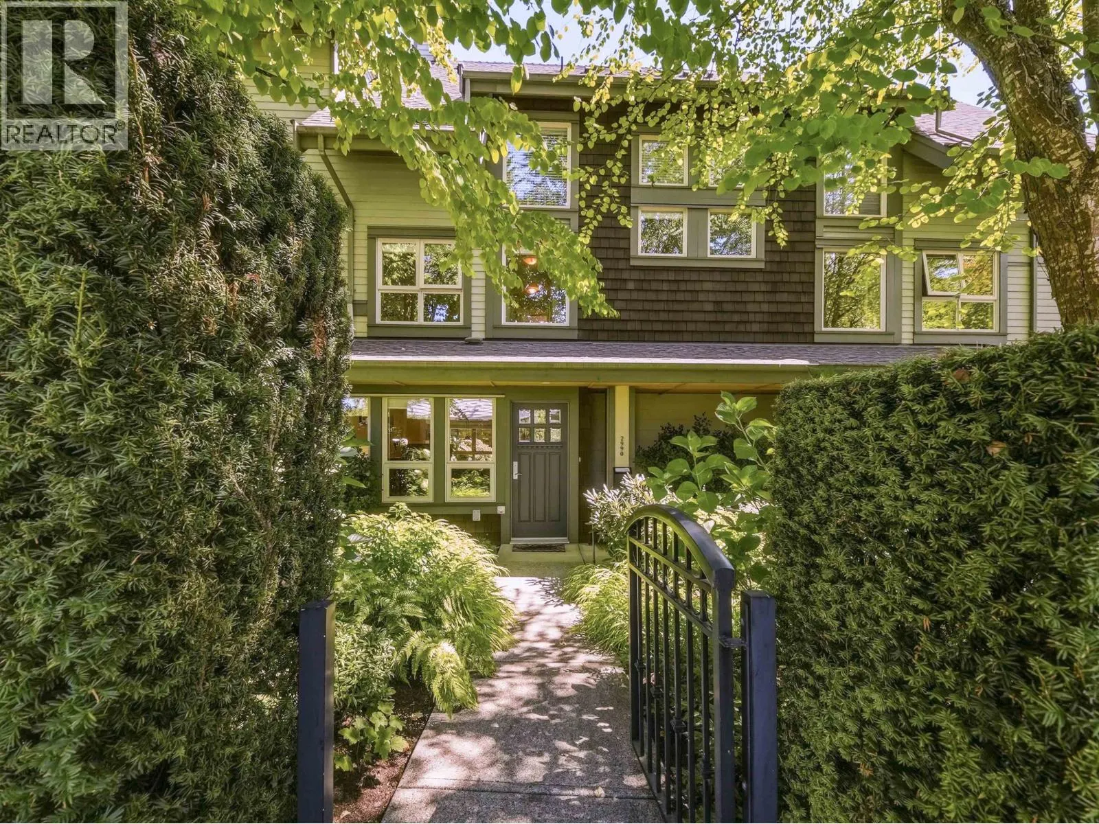 2990 CHESTERFIELD AVENUE