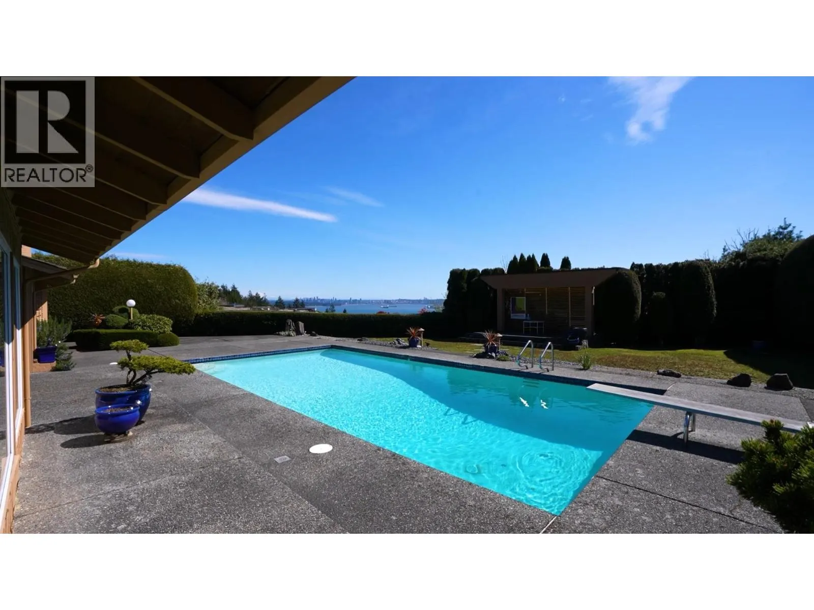 4211 ROCKRIDGE CRESCENT