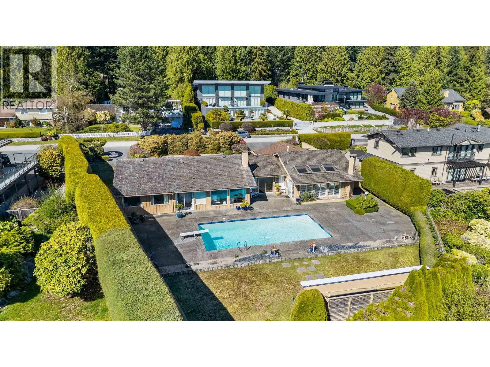 4211 ROCKRIDGE CRESCENT