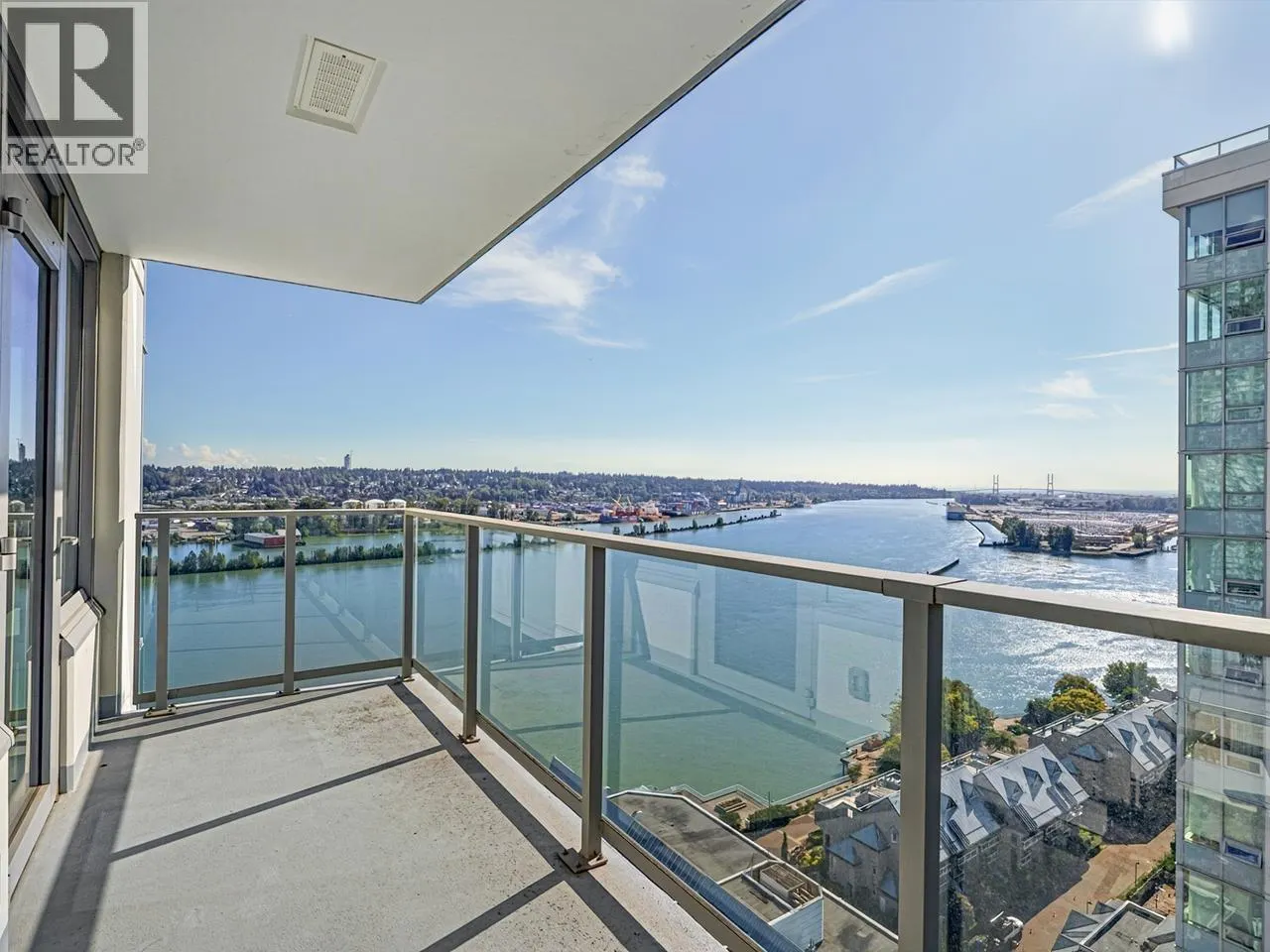 2205 908 QUAYSIDE DRIVE