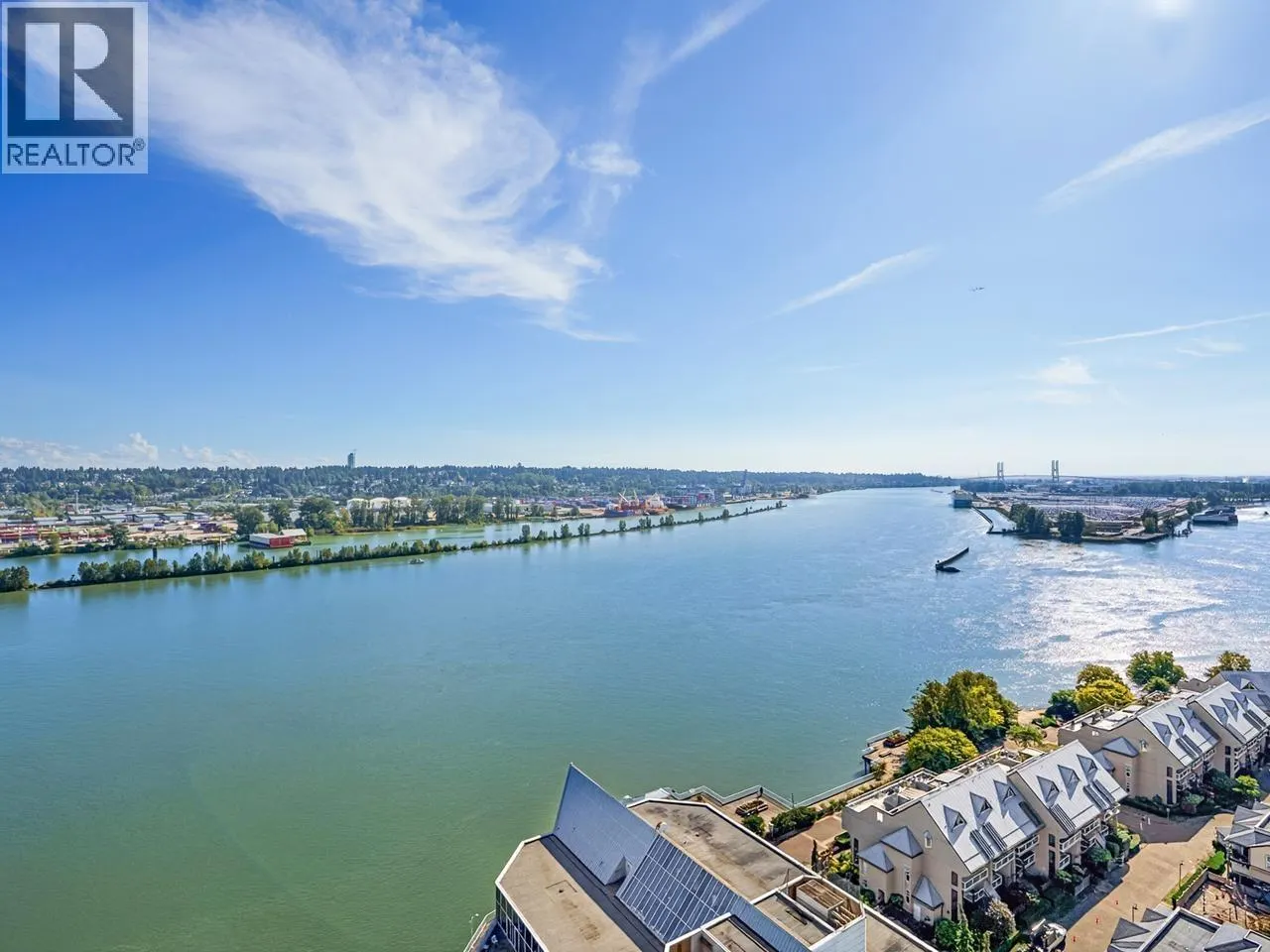 2205 908 QUAYSIDE DRIVE