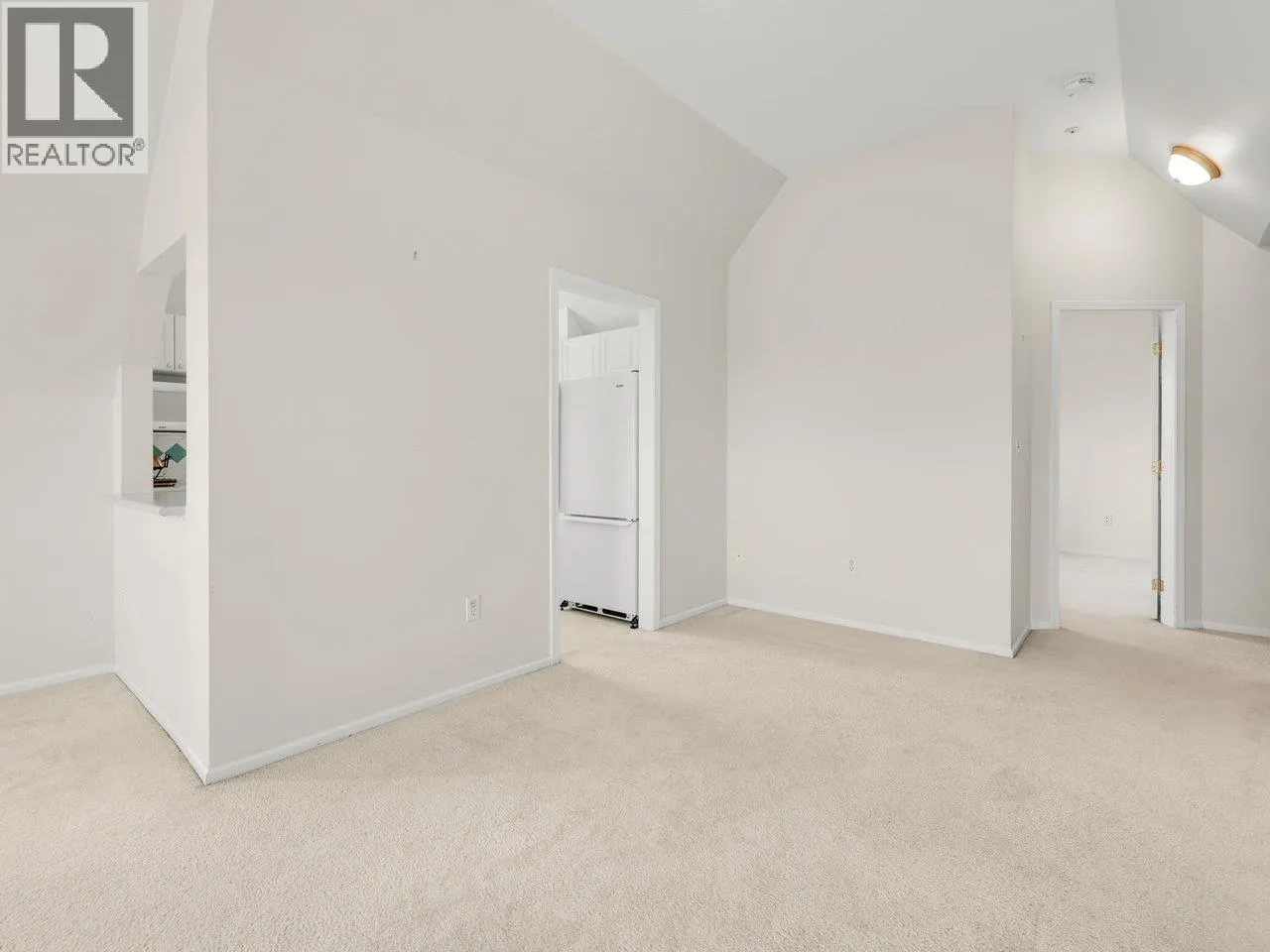 406 5556 14 AVENUE