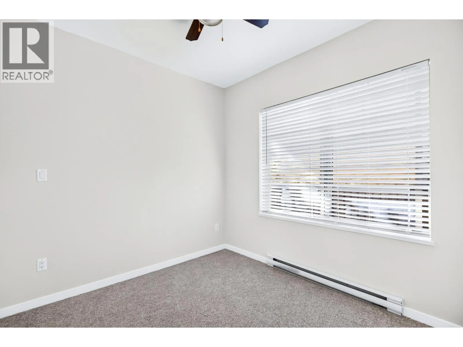 210 22290 NORTH AVENUE