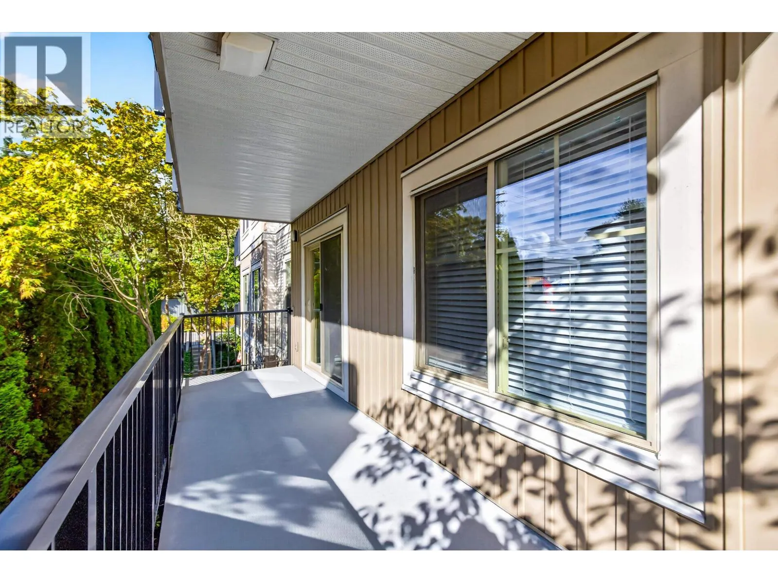 210 22290 NORTH AVENUE