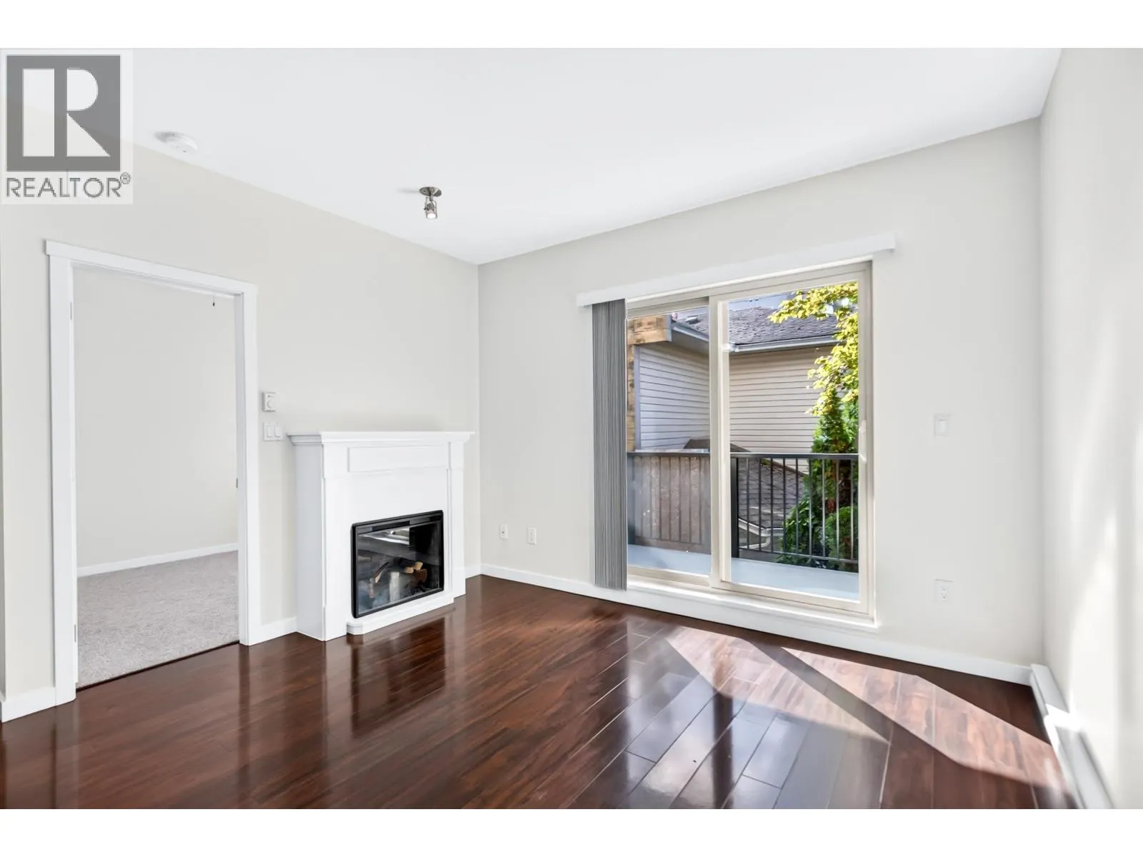 210 22290 NORTH AVENUE