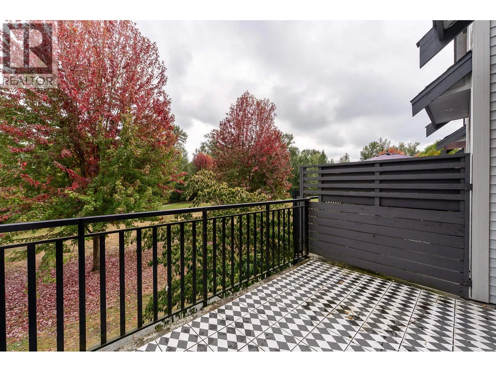 24 2332 RANGER LANE