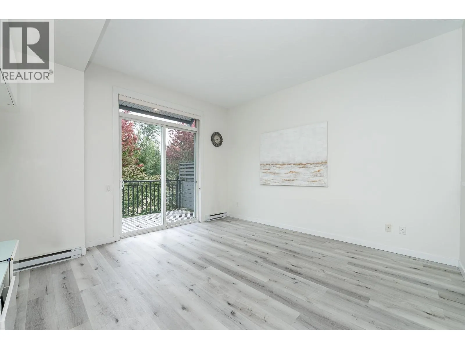 24 2332 RANGER LANE
