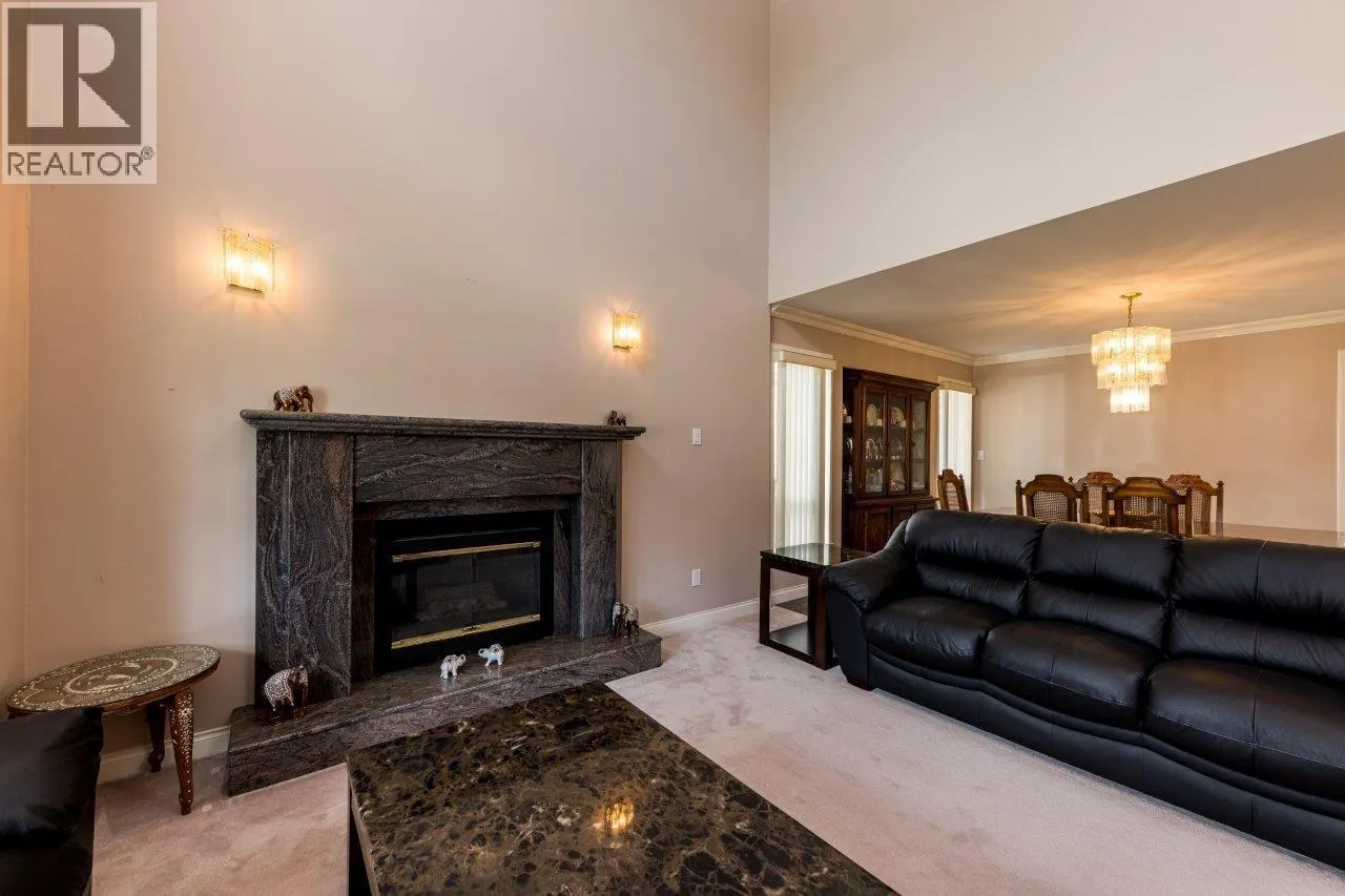449 E 16TH STREET