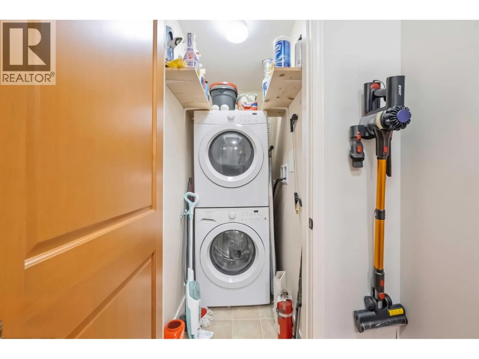 107 11935 BURNETT STREET