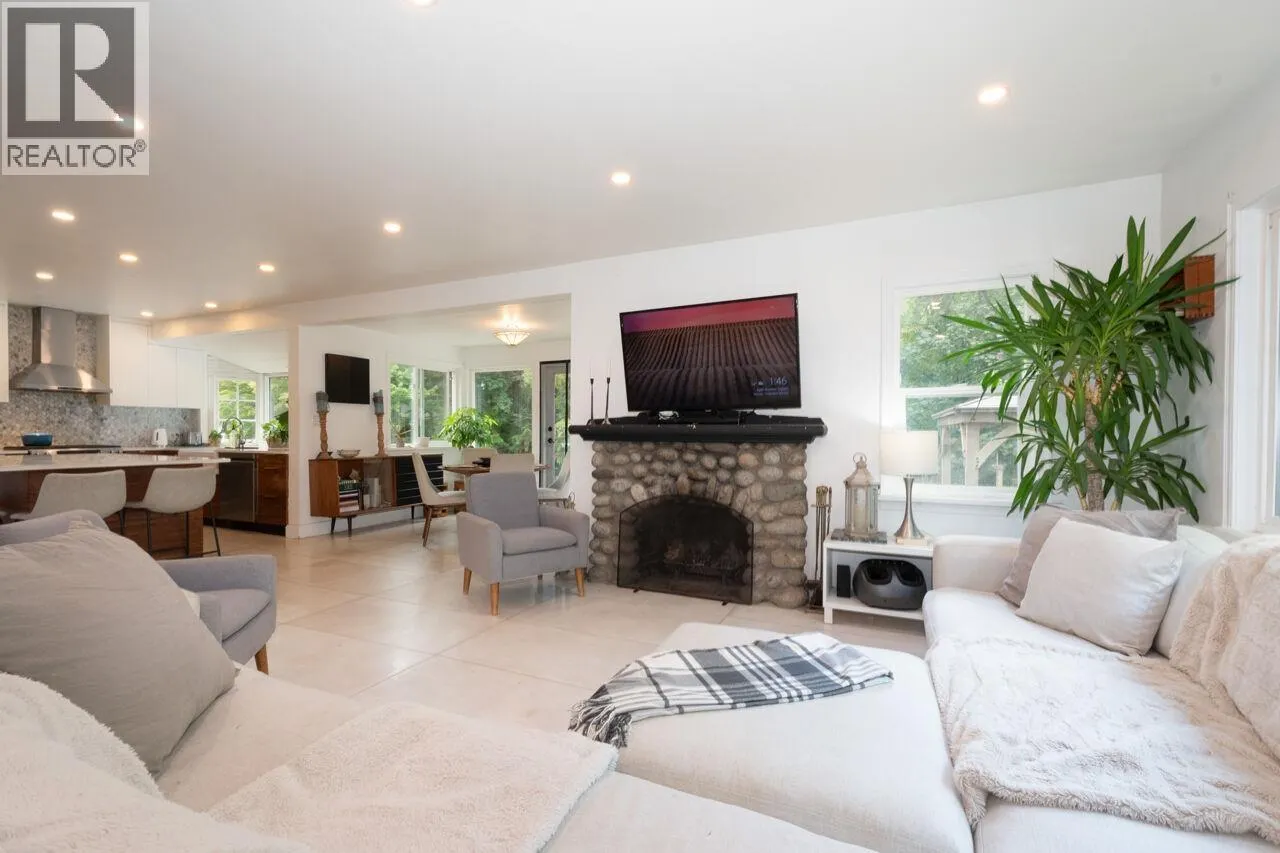 4325 MORGAN CRESCENT