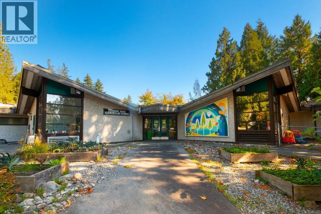 4325 MORGAN CRESCENT