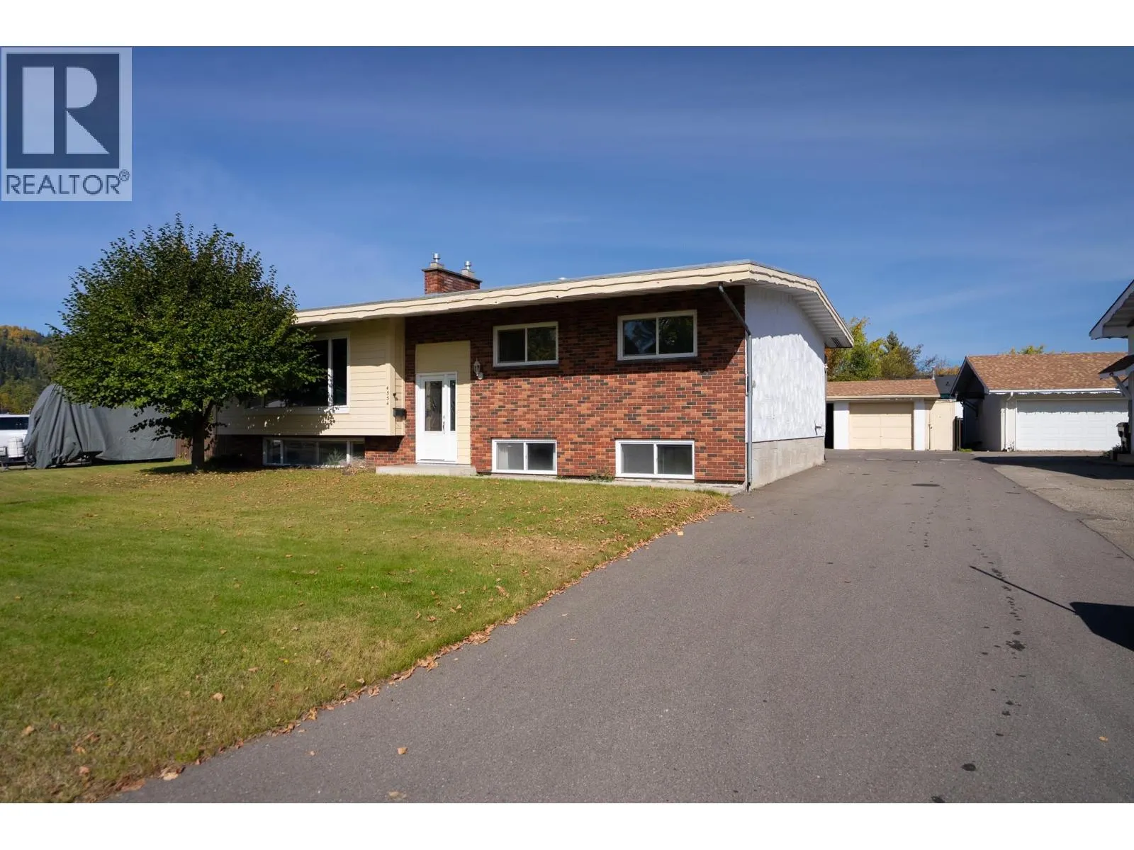 4334 EAGLENEST CRESCENT