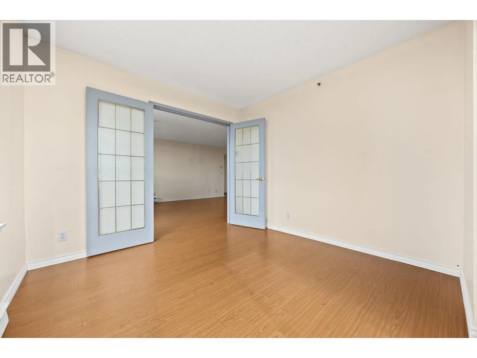 1804 551 AUSTIN AVENUE