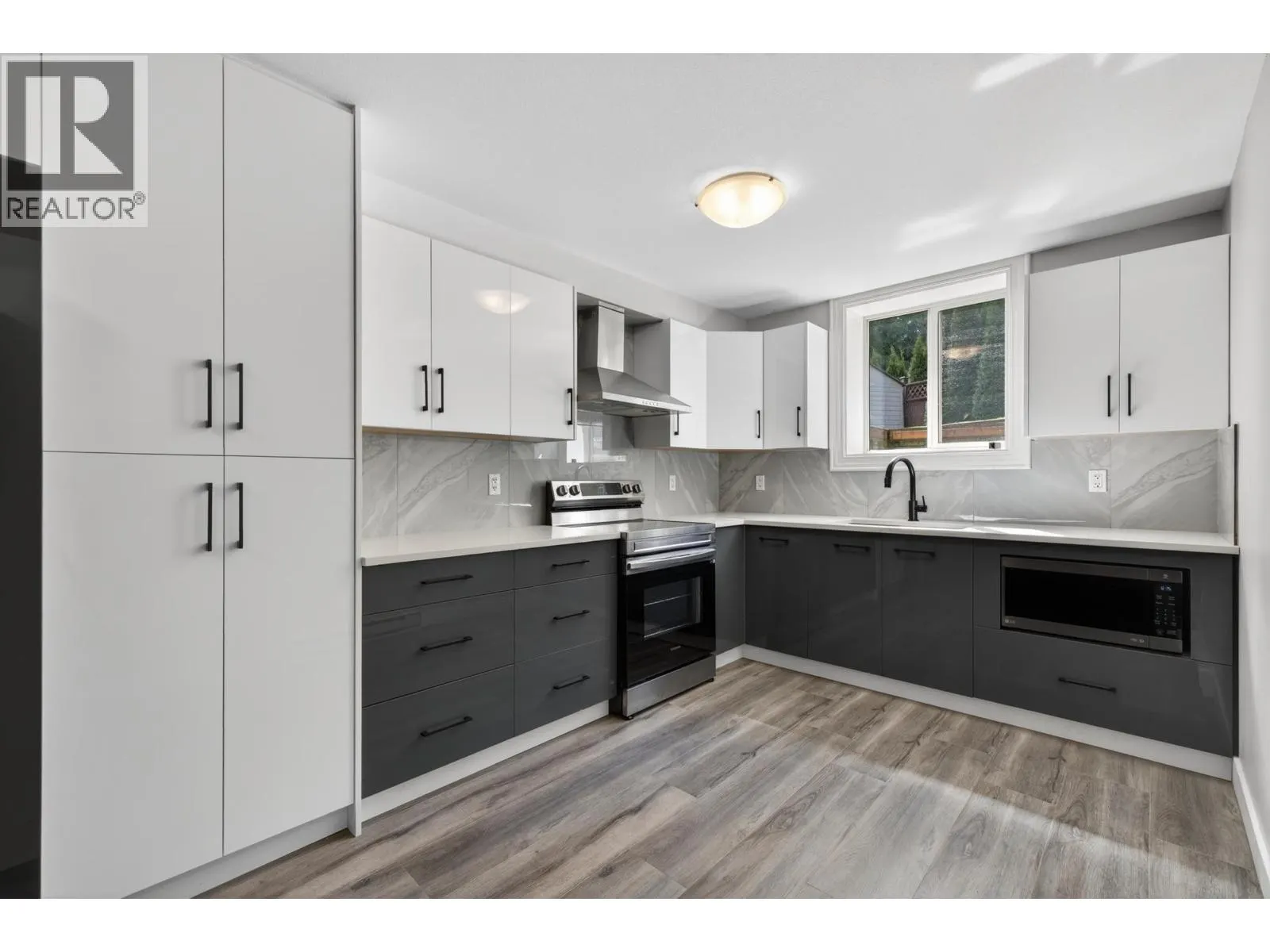 1213 BURKEMONT PLACE