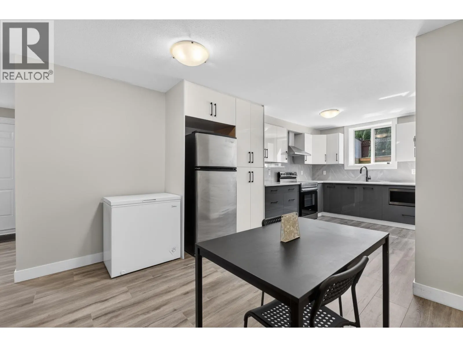 1213 BURKEMONT PLACE