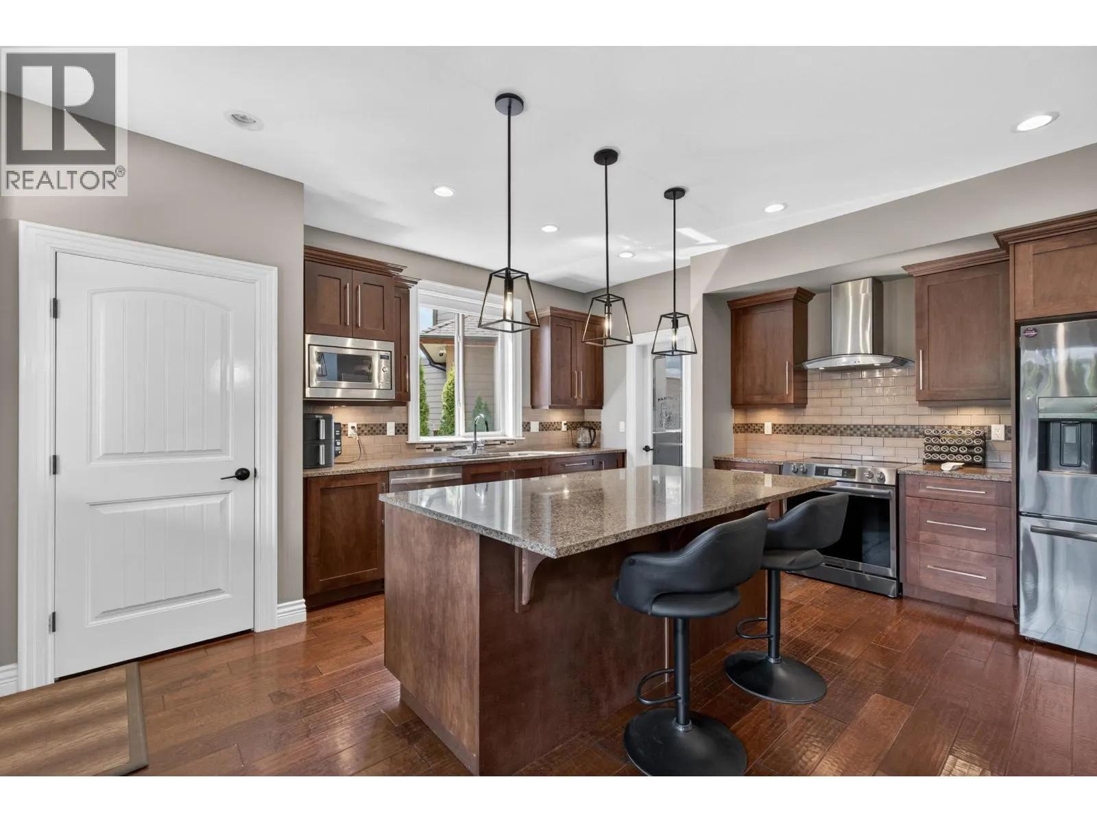 1213 BURKEMONT PLACE