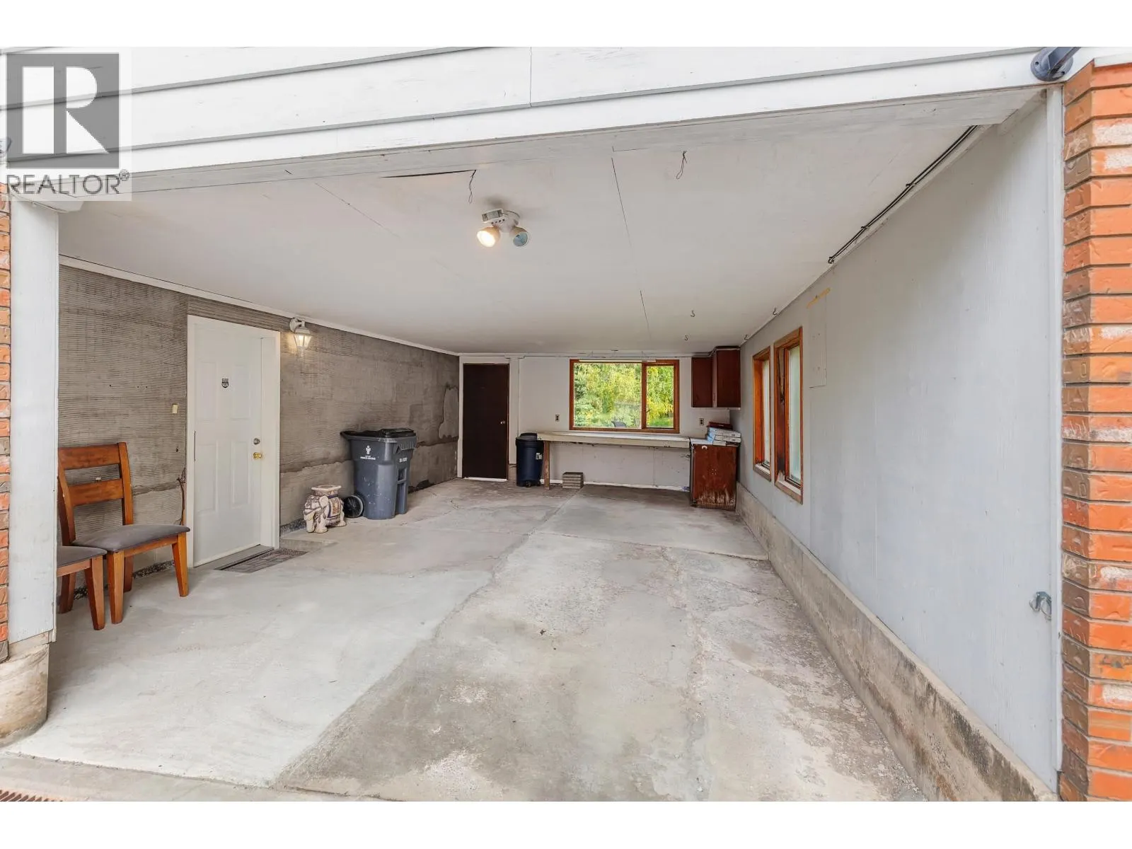 2948 CHARELLA DRIVE