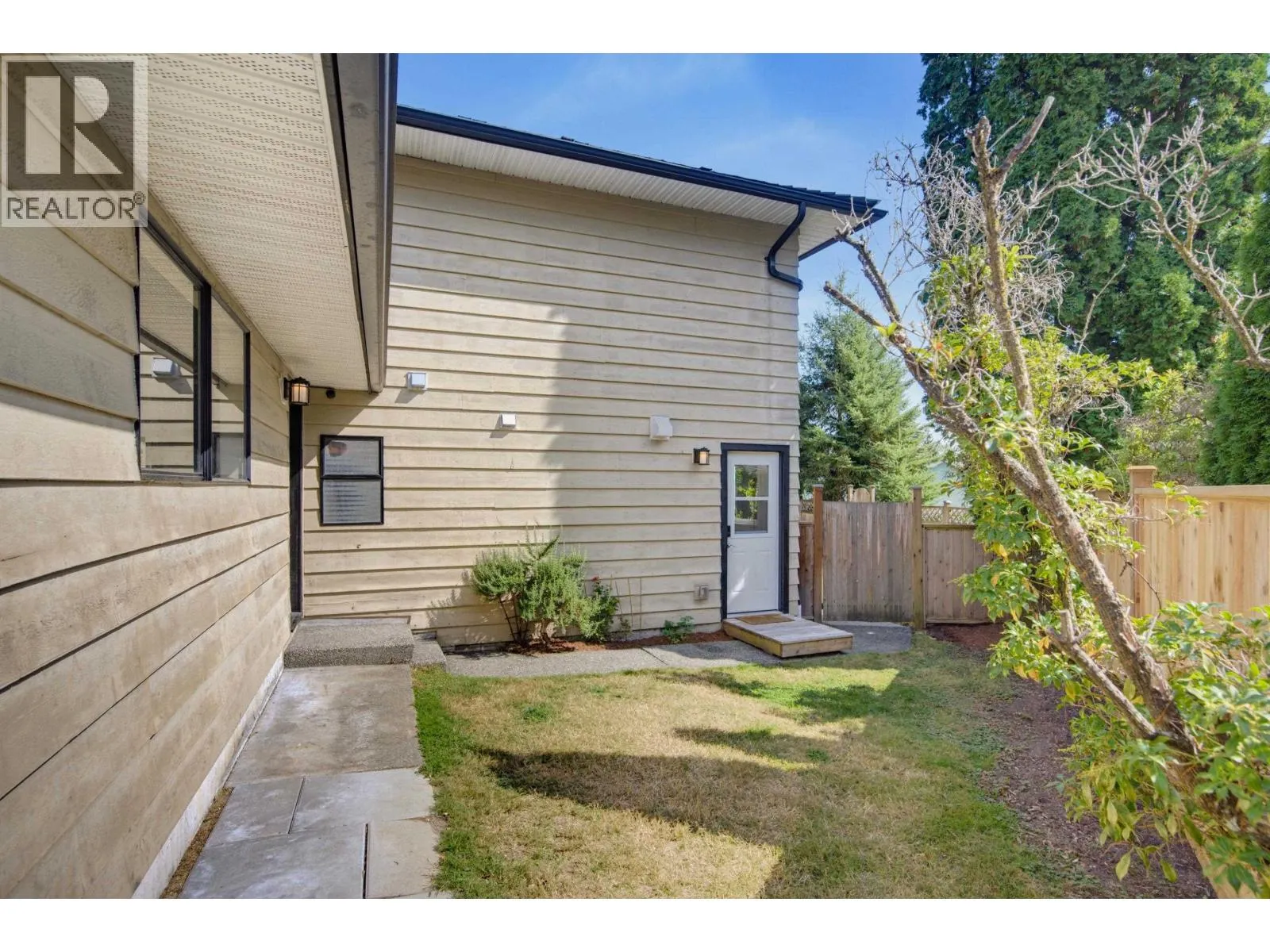 2550 PEREGRINE PLACE
