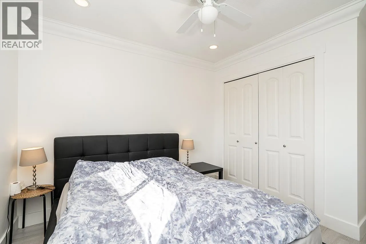 4875 LINDEN DRIVE