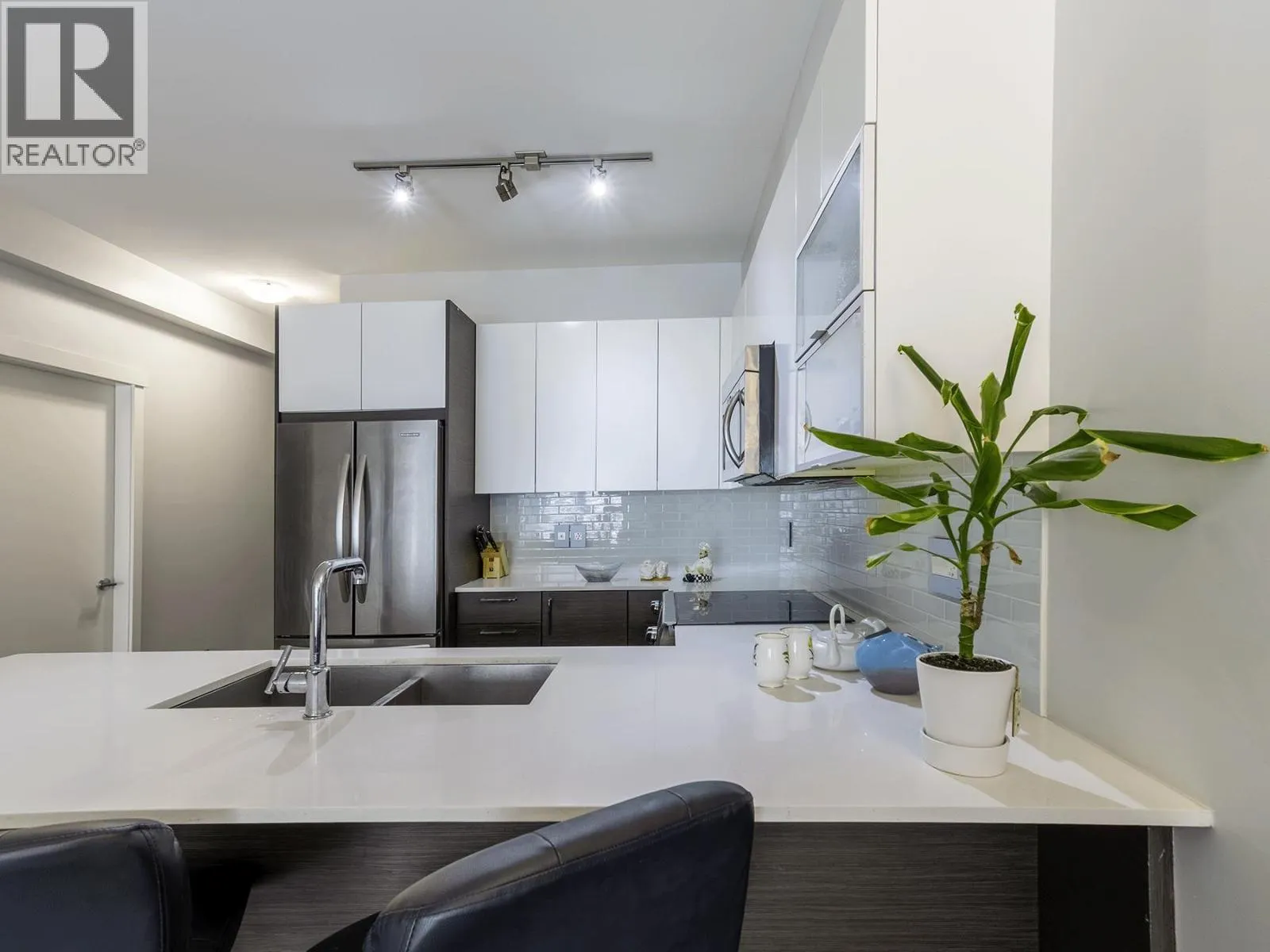 207 2267 PITT RIVER ROAD