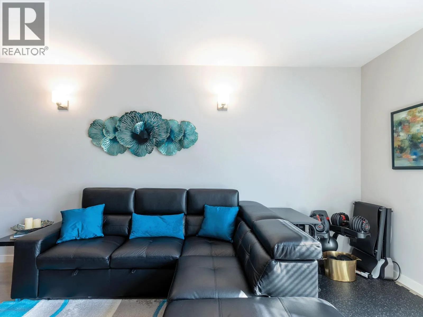 207 2267 PITT RIVER ROAD