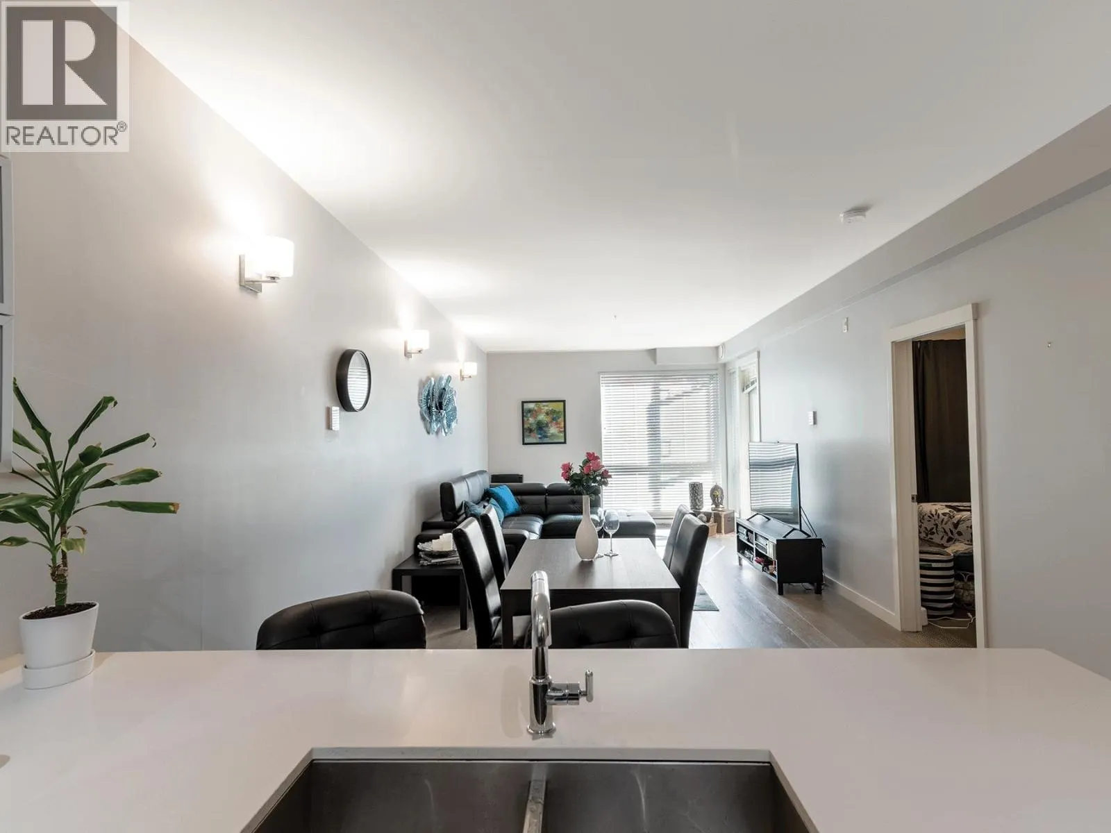 207 2267 PITT RIVER ROAD