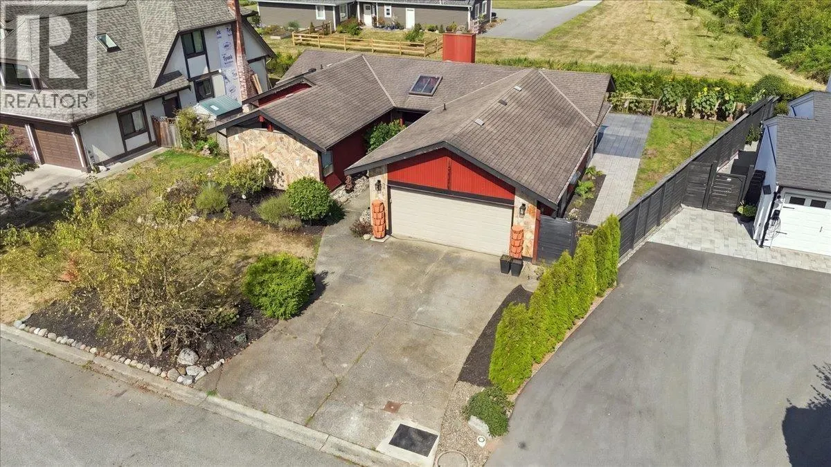 12461 MEADOW BROOK PLACE