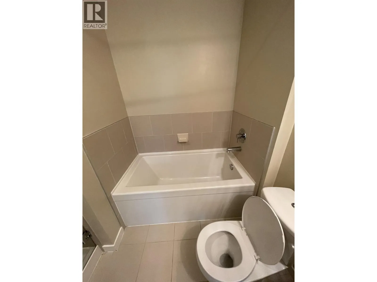 104 1153 KENSAL PLACE