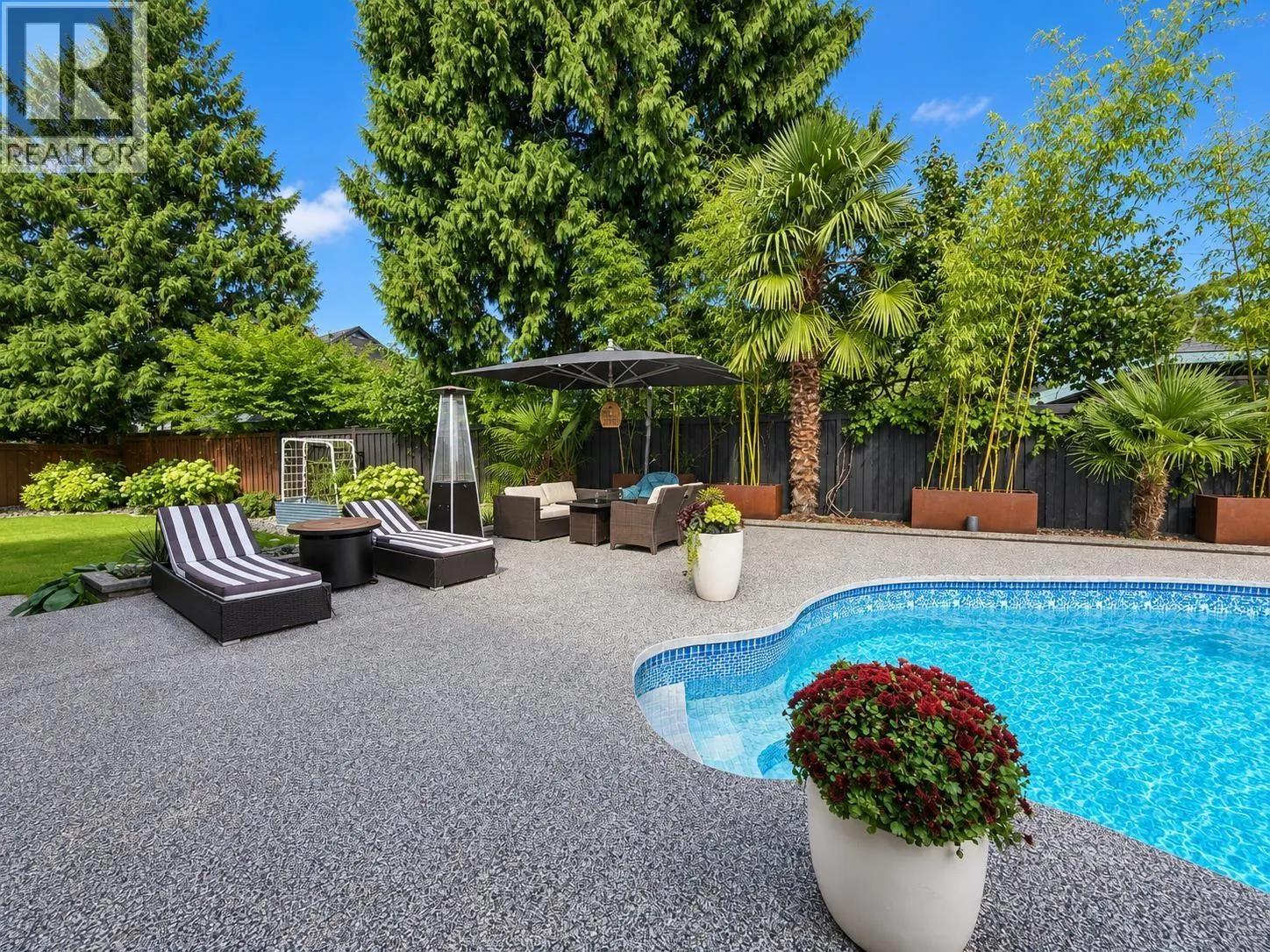 1050 EDEN CRESCENT