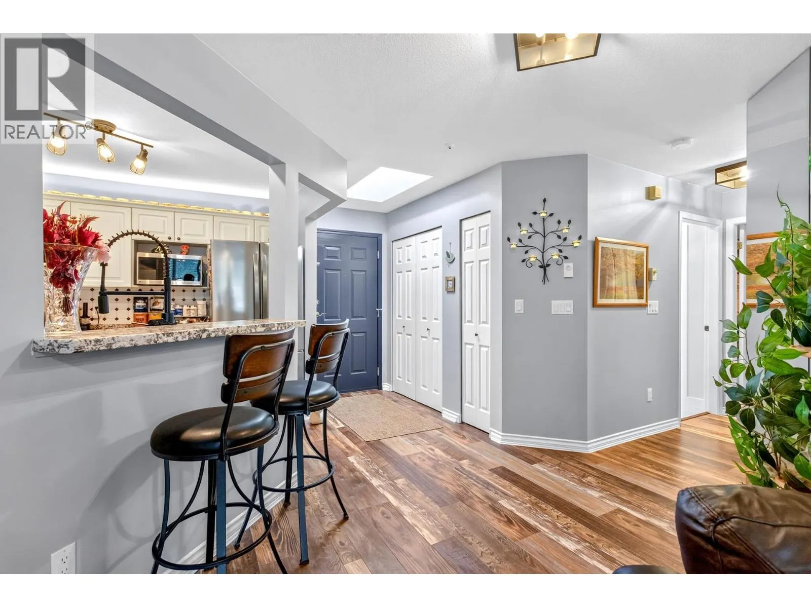 419 2970 PRINCESS CRESCENT